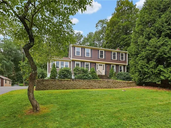 575 Nate Whipple Hwy, Cumberland, RI 02864
