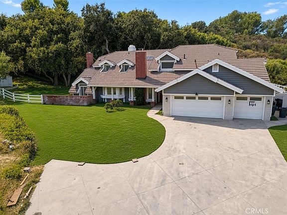 3rd image of 15604 Saddleback Rd