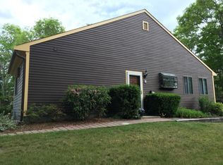 1 Roundhouse Rd, Bourne, MA 02532