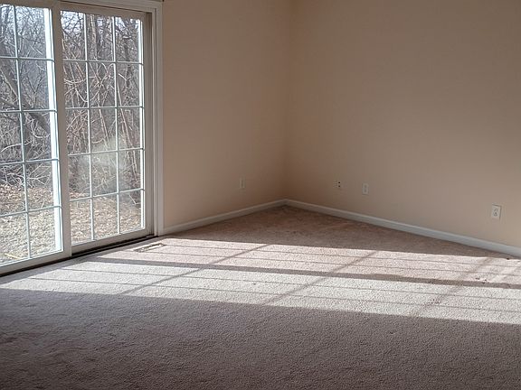 4th image of 812 7th St