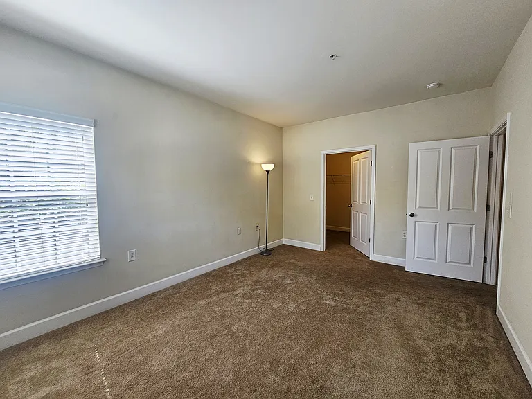 8501 Burnham Ln #6 — Photo 10