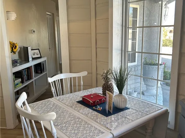 6889 Beverly Glen Ave #B, Las Vegas, NV 89110