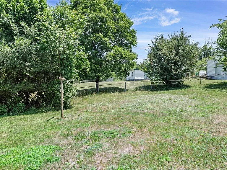 715 Bibb St NE — Photo 19