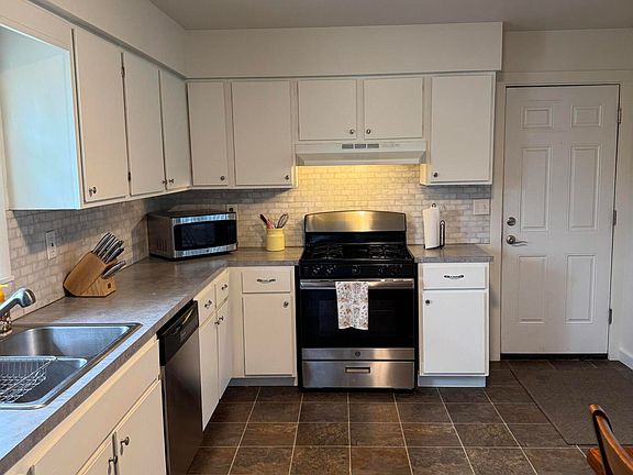 4th image of 5564 Redwood Ave