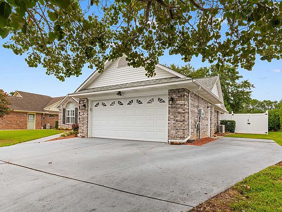 3rd image of 4579 Mandi Ave.