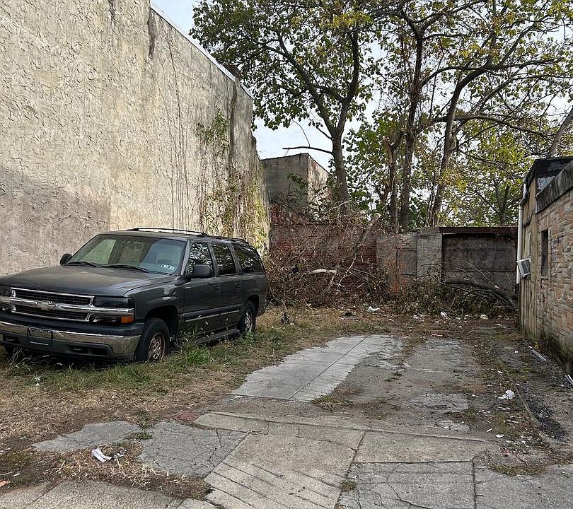 1st image of 2345 N 25th St