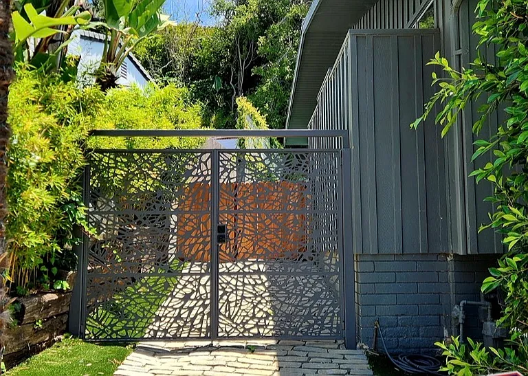 344 Arno Way — Photo 3