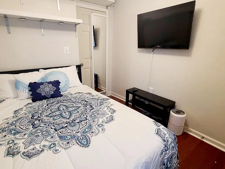 2026 Jefferson St #3 — Photo 1