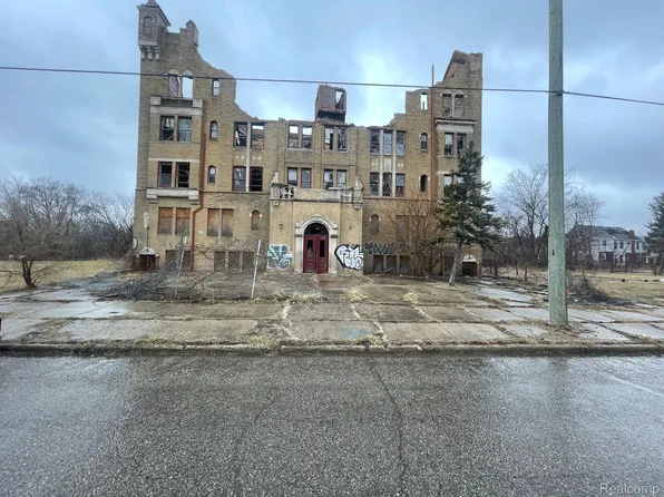 138 Glendale St, Highland Park, MI 48203