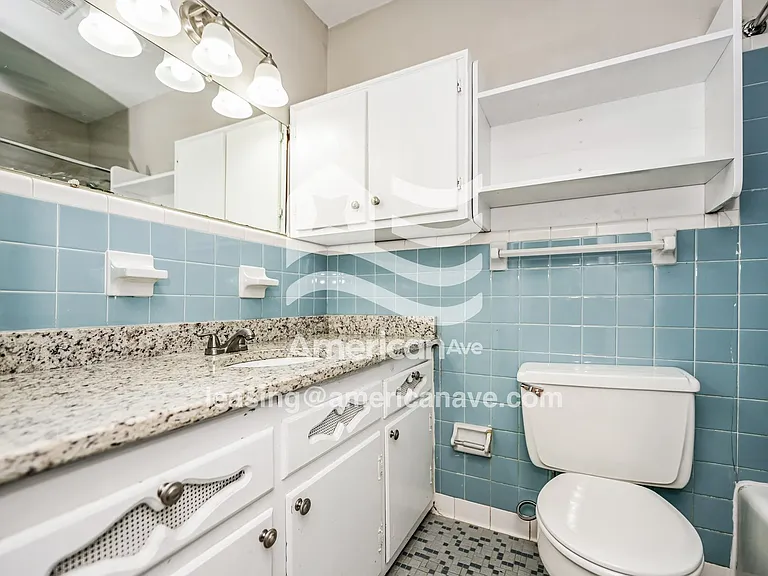 435964_014_wm_-_bathroom_13448455.jpg