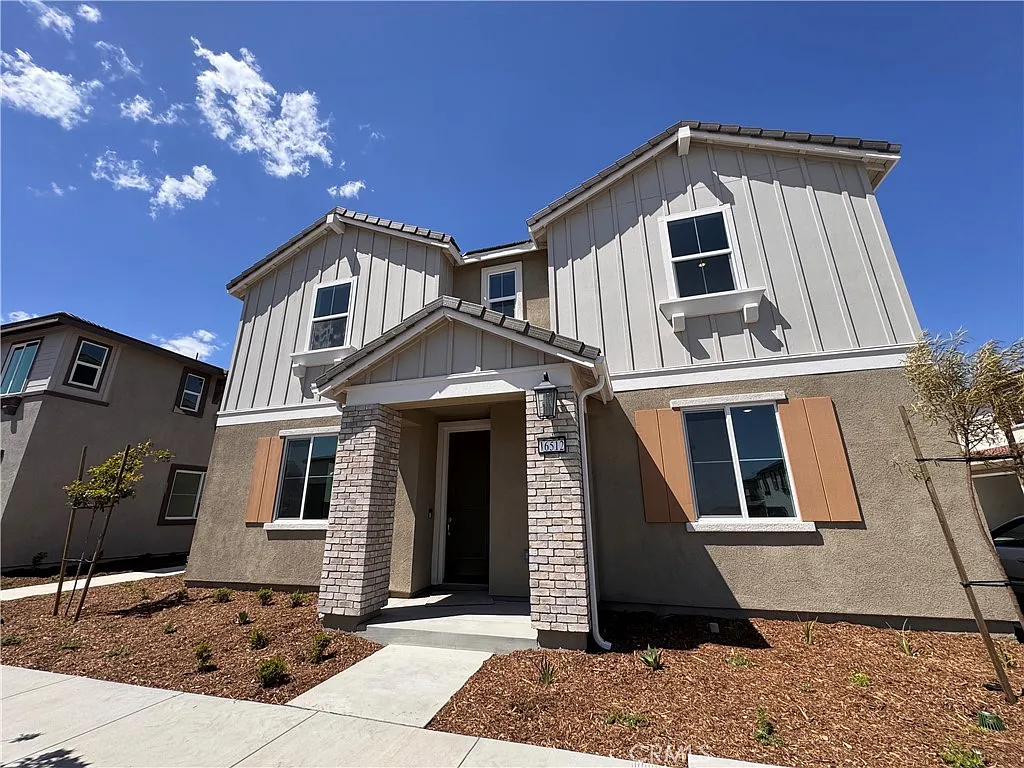 4 bed, 1840 sqft, $3,600 — Photo 1