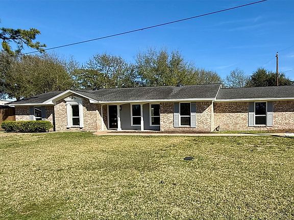 2nd image of 6646 Bayou View Dr