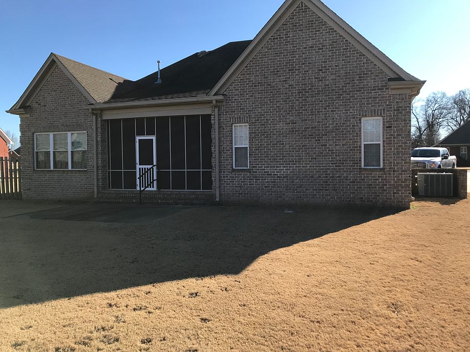 1st image of 118 Indian Wells Dr