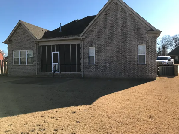 118 Indian Wells Dr, Covington, TN 38019