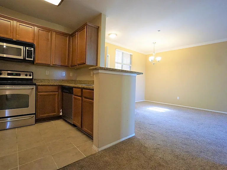 3825 Elijah Ct #324 — Photo 7