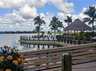 14526 Edgewater Cir, Naples, FL 34114