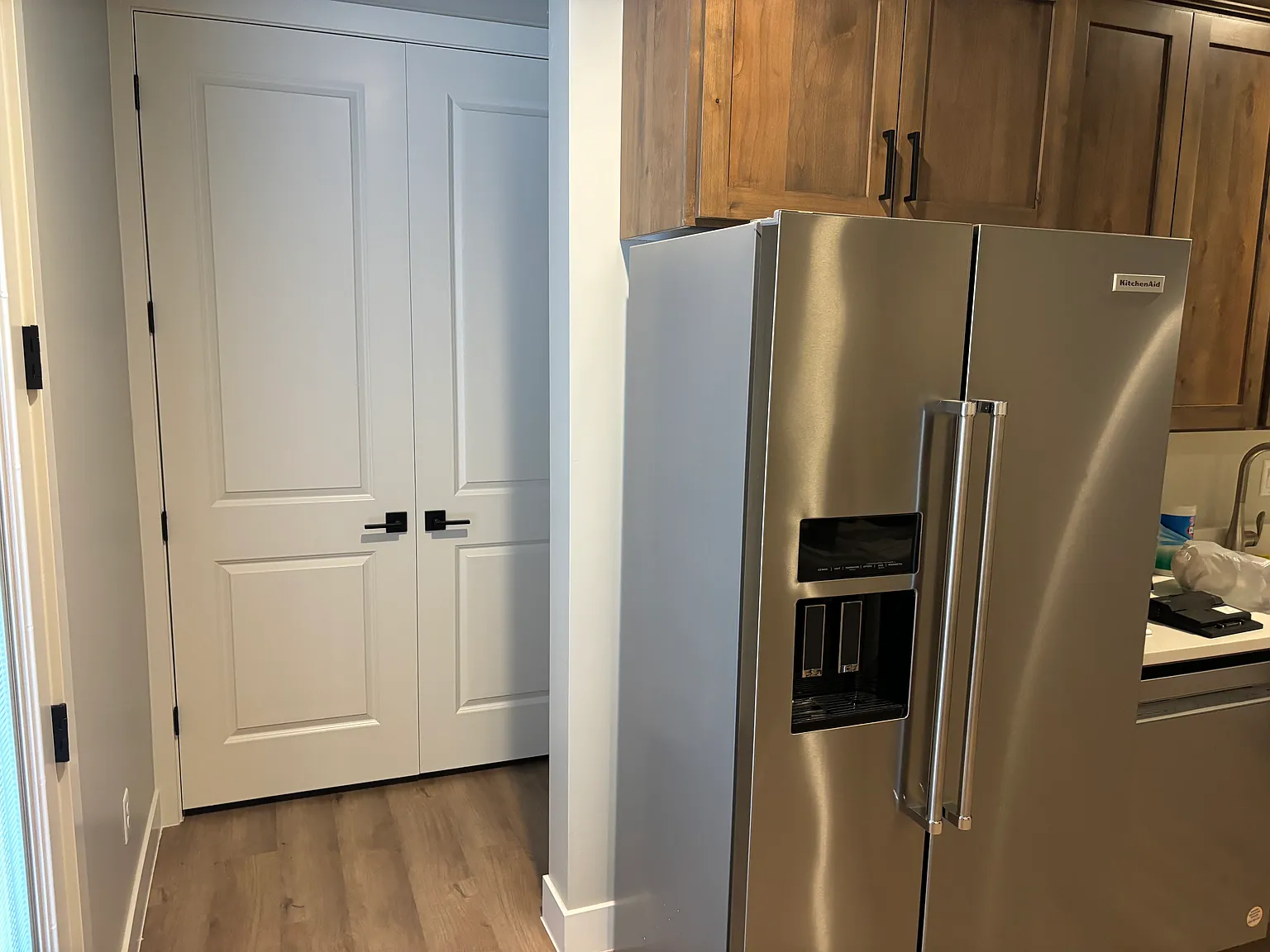 Studio, 300 sqft, $900 — Photo 4