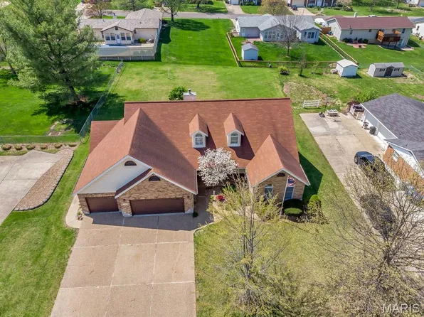 609 Meyer Rd, Wentzville, MO 63385