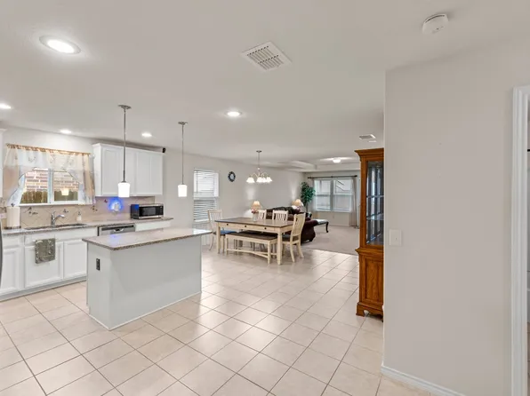 6241 Misty Breeze Dr, Fort Worth, TX 76179