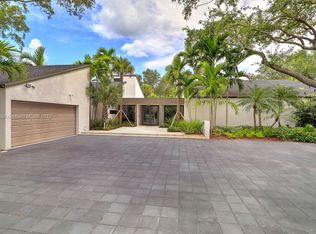 6121 SW 104th St, Pinecrest, FL 33156