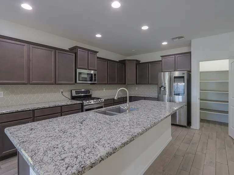 1252 E Judi St — Photo 7