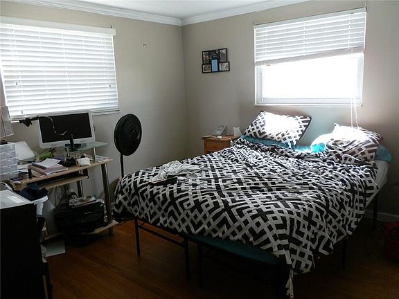4th image of 313 Louise Ave