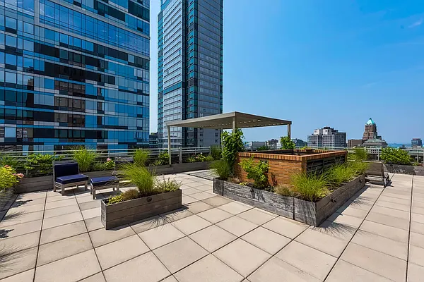 Rented by Douglas Elliman | media 39