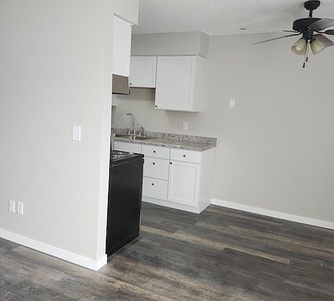 4th image of 743 11th Ave S APT 6