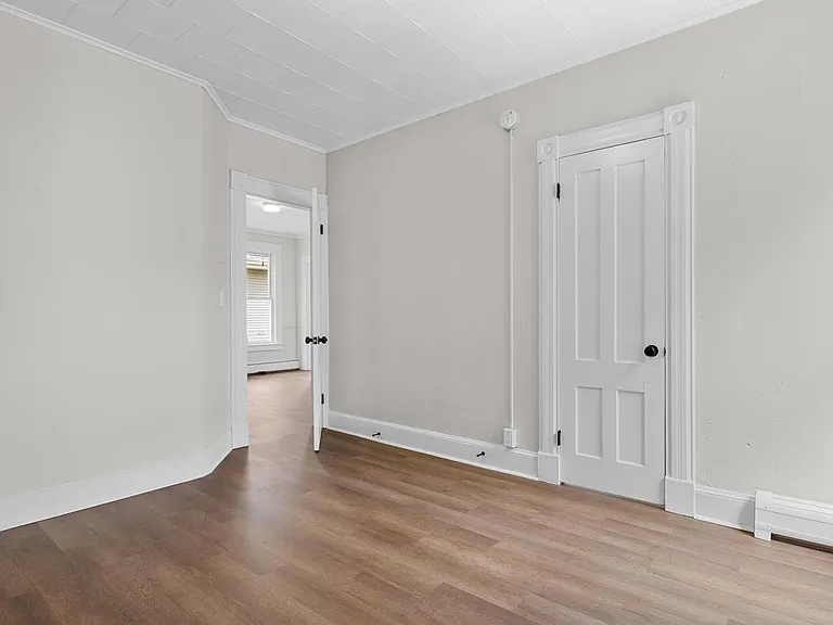 35 Newton St #2 — Photo 7