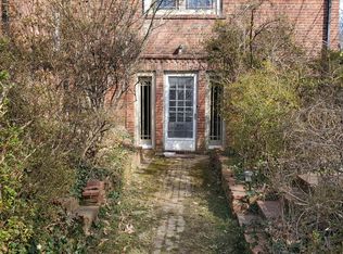 3547 Chesapeake St NW #A, Washington, DC 20008