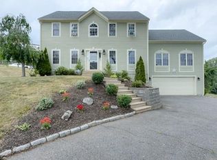 3 N Pond Rd, Worcester, MA 01605