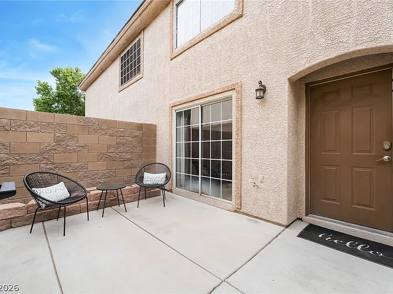 1626 Hennepin Dr — Photo 34