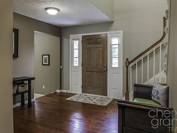 4th image of 3831 Kentridge Dr SE
