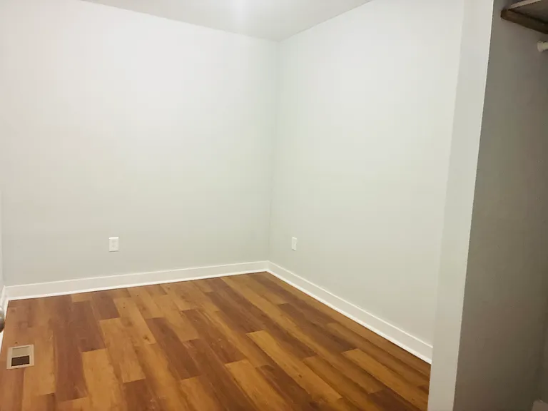 604 Park Ave — Photo 8
