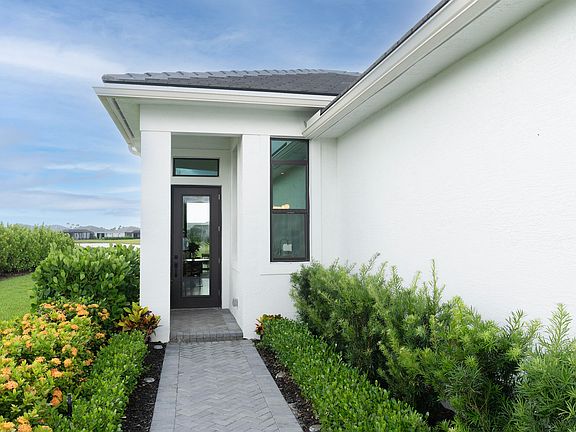 5th image of 9012 SW Vetta Way