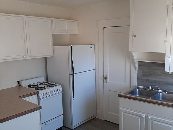 2nd image of 1604 8th Ave #1604