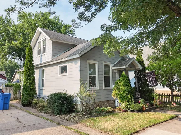 1025 W 7th St, Winona, MN 55987