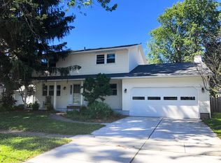 404 3rd St, Liverpool, NY 13088