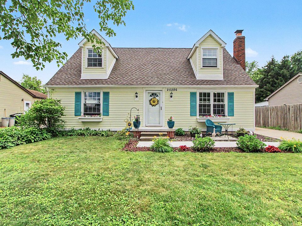 1st image of 25286 Castlewood St