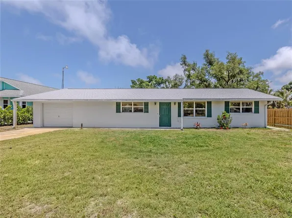 320 Pavonia Rd, Nokomis, FL 34275