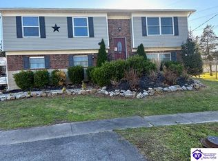 114 Foxglove Cir, Radcliff, KY 40160