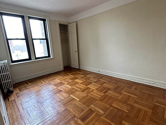 3rd image of 802 Park Pl APT 1D