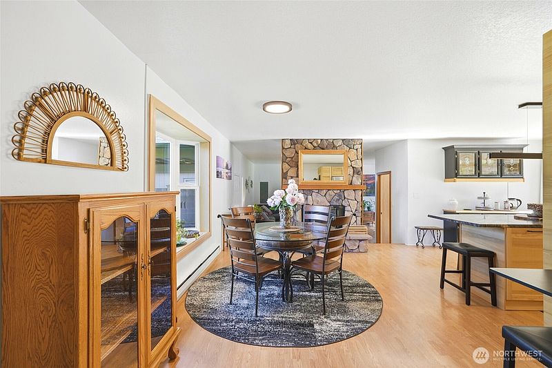 5th image of 14215 55th Avenue NE