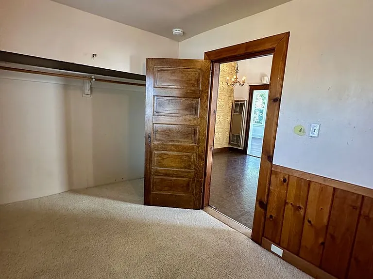203 S Murdock Ave — Photo 12