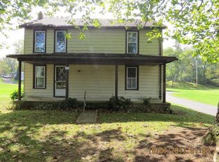 886 Rock Rd, Pine Grove, PA 17963