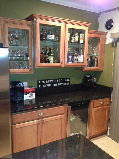 Kitchen - Dry Bar w/ Fridge