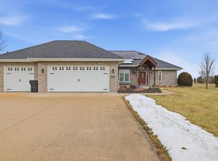 S88W35412 Eagle TERRACE, Eagle, WI 53119