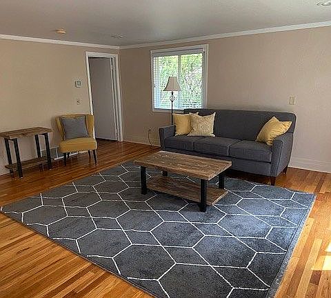 2nd image of 1625 Rainbow Ave