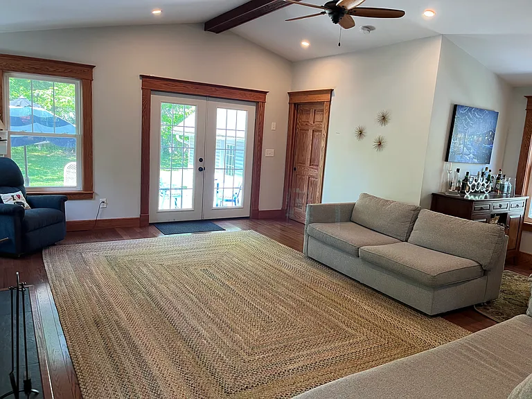 157 Los Robles St — Photo 10