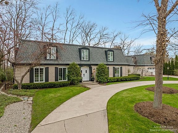 3rd image of 1341 Glendaloch Cir